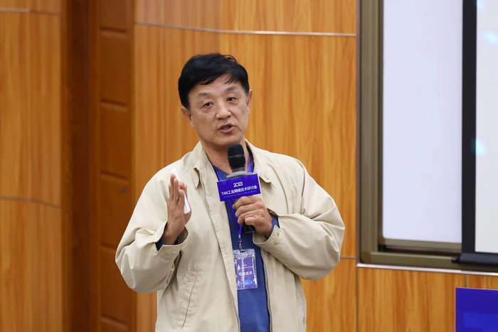 　　恩易通公司CEO、CTO闫晓峰发言