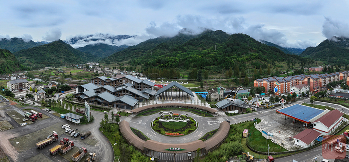 在万年村，以“貊貊”为主题的熊猫元素随处可见。杨树 摄（资料图）