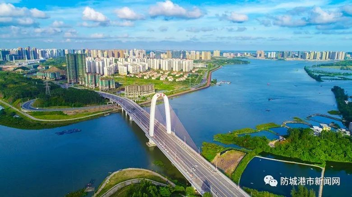 航拍防城港一角。（资料图）