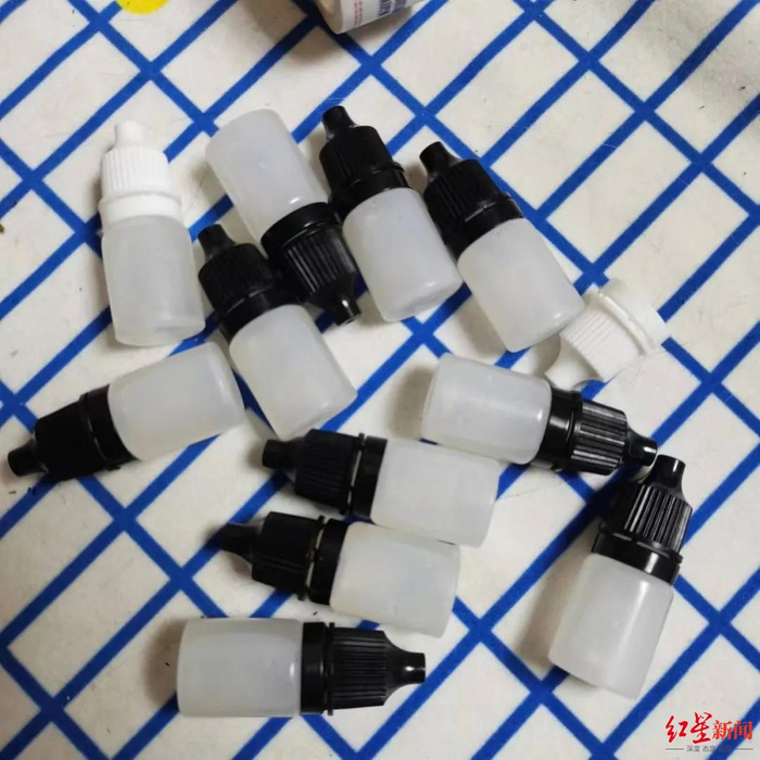 ↑加入合成大麻素的电子烟油