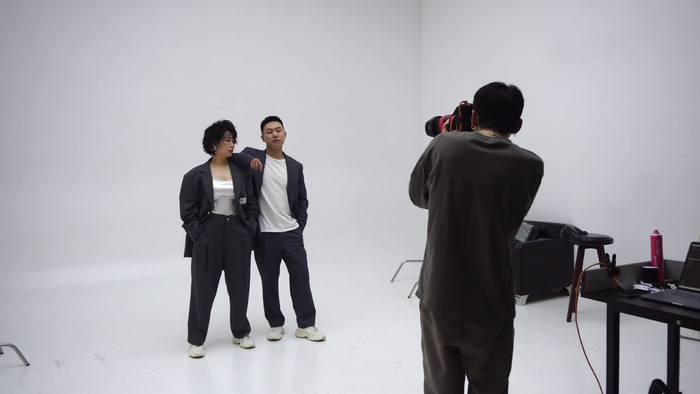 婚纱照选择“个性化”服装