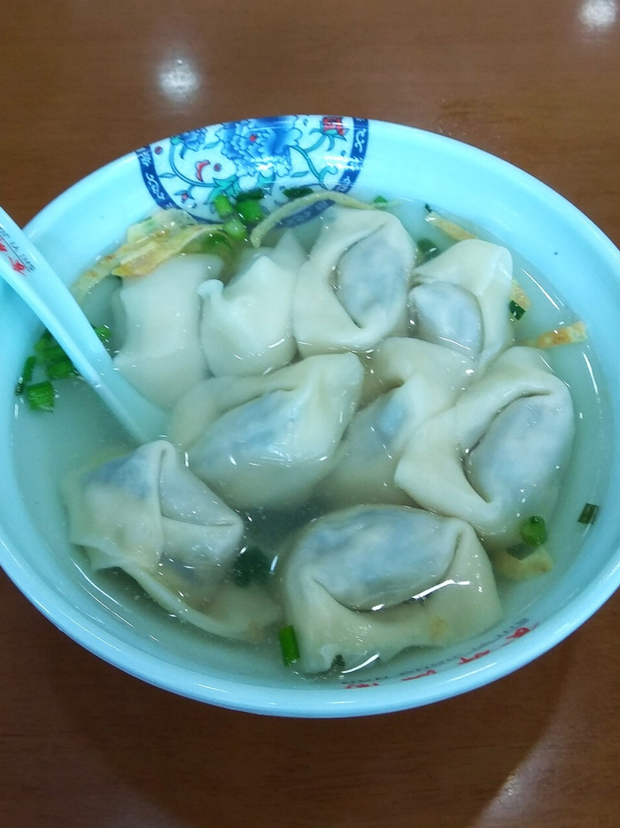 荠菜馄饨，吃出春天的滋味 图源：图虫创意