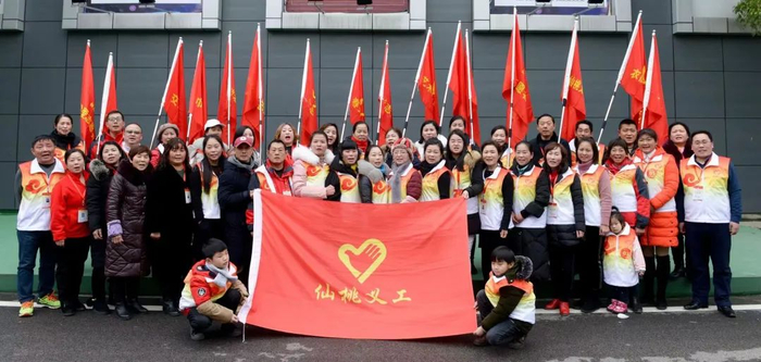 仙桃义工联的志愿者们