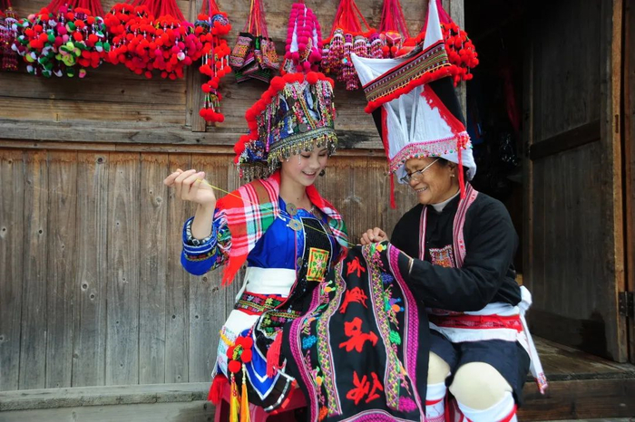 过山瑶传统文化项目：瑶绣（图片来源：方志广东）