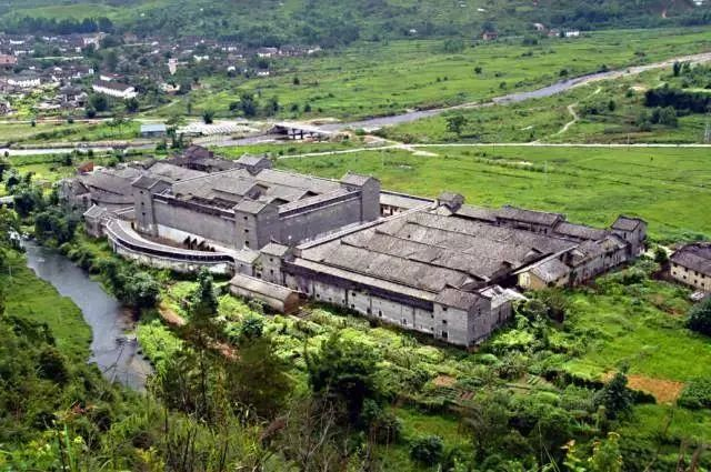 满堂客家大围位于始兴县隘子镇满堂村。（图片来源：韶关发布）