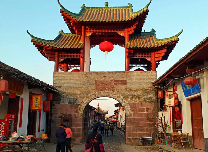 珠玑古巷被誉为“中华文化驿站”，被广府人视为“祖宗故居”之地。（图片来源：韶关文化广电旅游体育局）