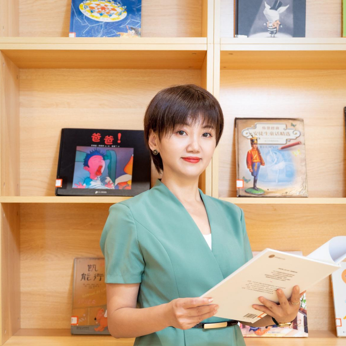 ▲天府八中筹备组副组长罗艳梅