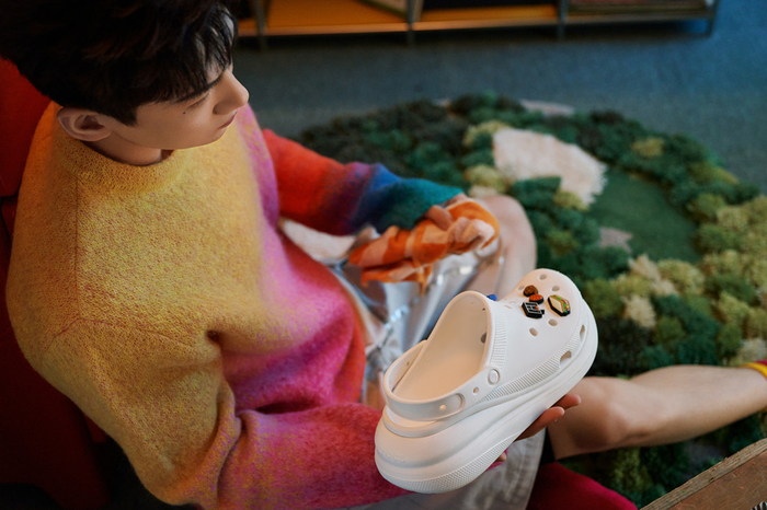 　　Crocs全球时尚代言人 白敬亭