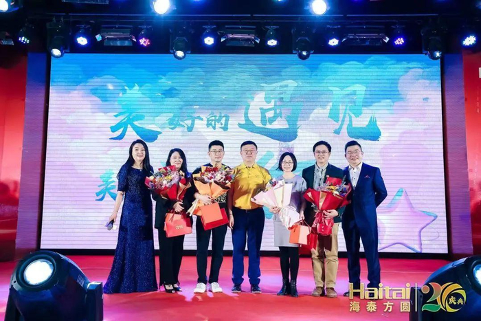 “20岁正青春”文艺献礼