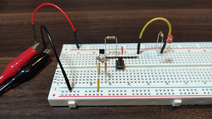 图5.2 开关电路外观（使用晶体管）
