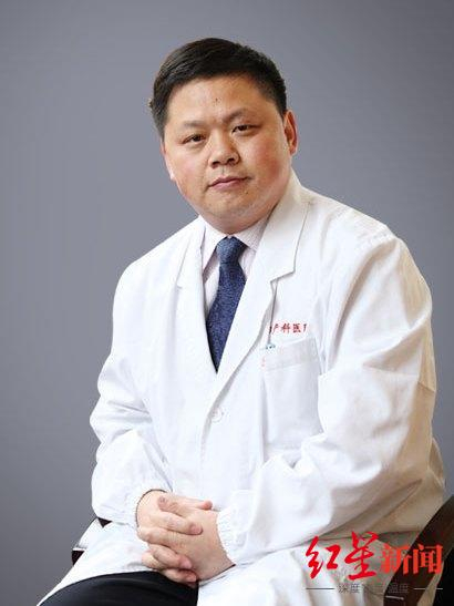 ↑全国政协委员、复旦大学附属妇产科医院院长 徐丛剑