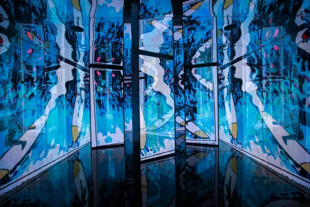 　　《007》系列电影中众多未曾公开的手绘草图和场景分镜