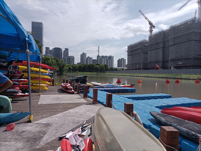 世博•航伽水上中心采用水域监控系统监测水面情况。