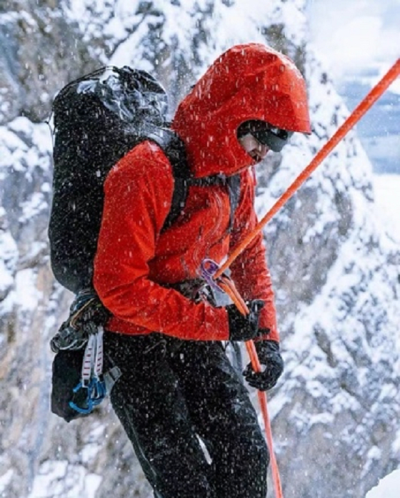 　　ARC'TERYX始祖鸟Alpha SV Jacket