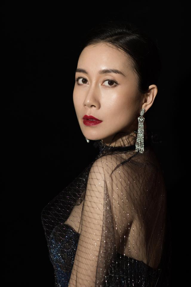 温峥嵘说，上学时她其实是个很顽皮的孩子，经常给老师黄磊捣乱。  受访者供图