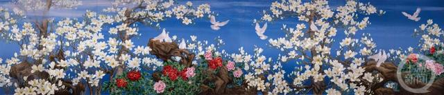 ▲展于进博会会址迎宾厅的《玉兰飘香》