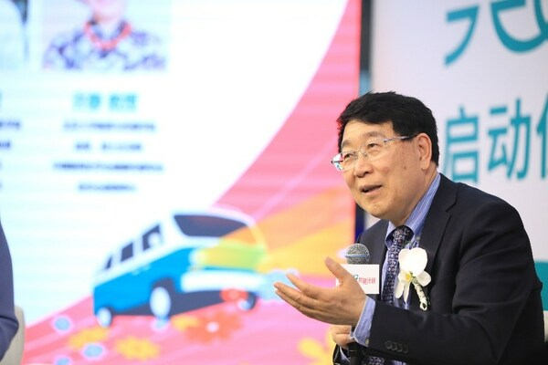 　　中国医学科学院北京协和医学院群医学及公共卫生学院乔友林教授