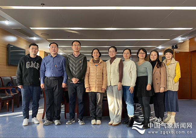 安徽省人工影响天气办公室业务科合照 刘姝媛 摄影