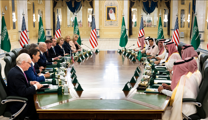 （拜登访问沙特，来源：社交媒体）