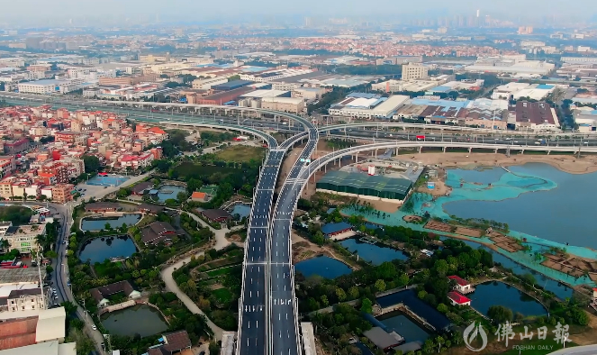 2023年1月初，龙翔大桥主桥通车。