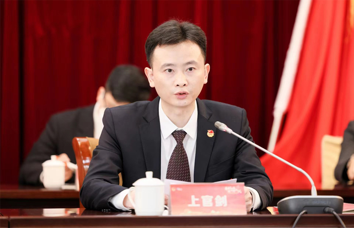 全国政协委员、共青团上海市委员会书记上官剑。受访者 供图