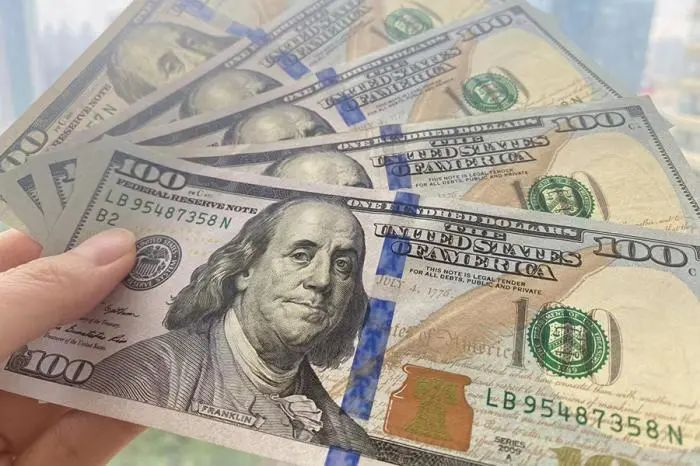 资料图：美元。中新财经 刘阳禾 摄
