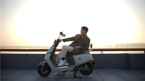 　　图:爱玛指挥官2023,百米加速快人一步