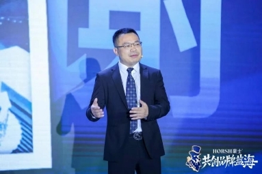 　　豪士食品创始人、董事长叶跃辉