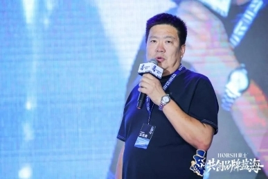 　　德泰商贸有限公司总经理朵文勇