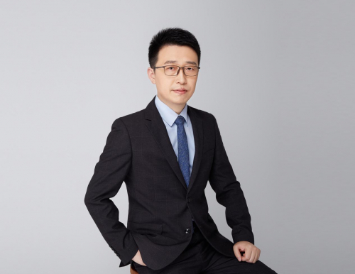 　　学策科技董事长张金荣