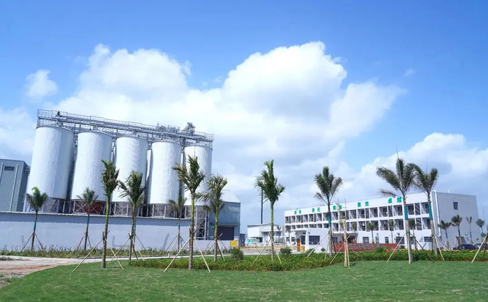 文昌饲料厂（年产12万吨猪饲料）