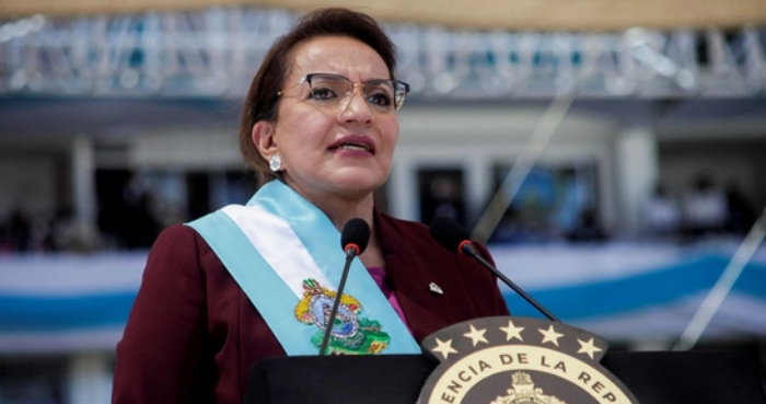  ·2022年11月，卡斯特罗宣布洪都拉斯进入紧急状态。