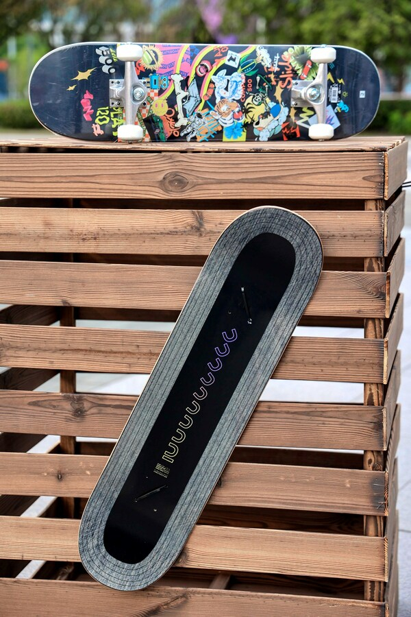 　　DK900成人板及CP500 KIDS青少年板新品首发