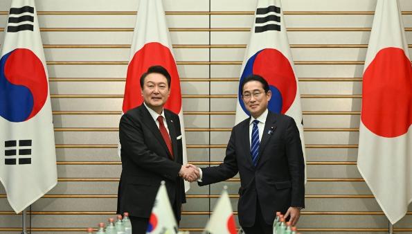 韩媒：韩总统府称，韩日首脑会谈未讨论慰安妇、独岛问题_手机新浪网