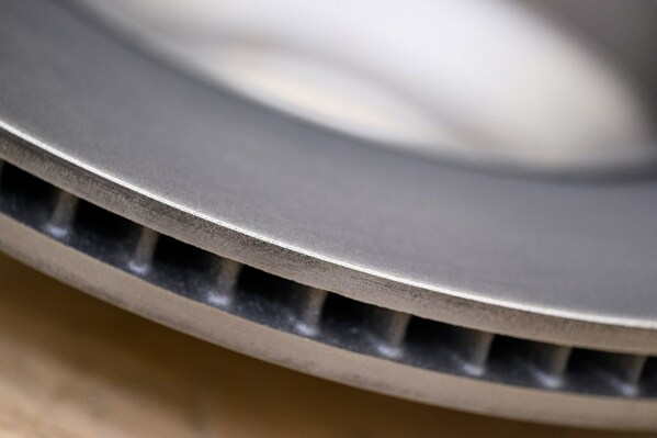 　　图二：激光熔覆后的刹车盘