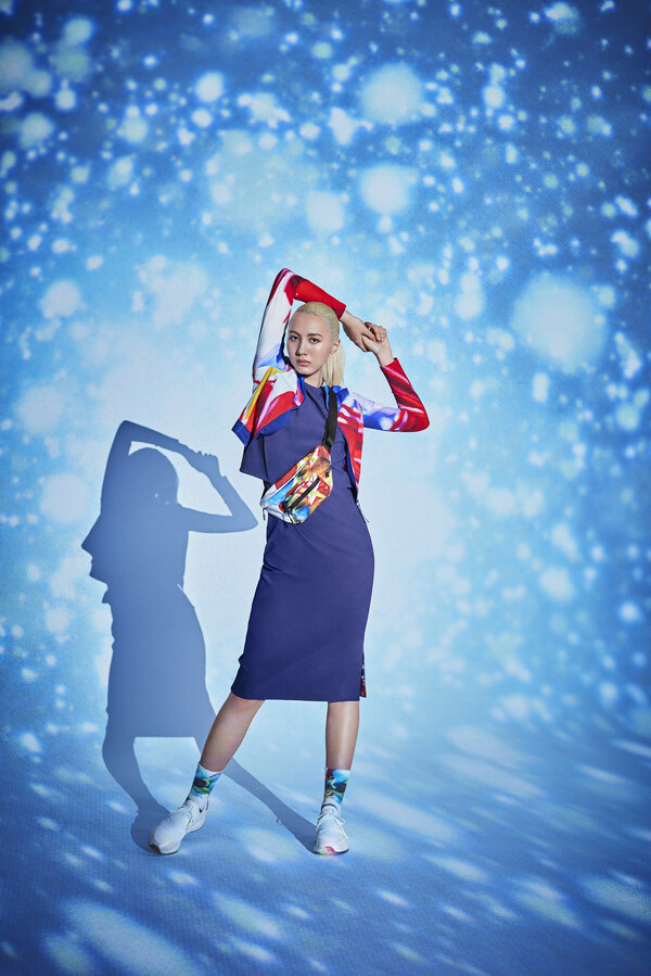 　　图4 DESCENTE x蜷川实花艺术联名系列日常服饰