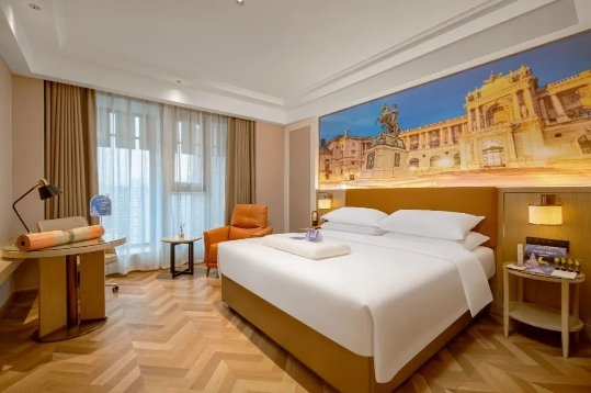 　　图片:维也纳酒店睡眠月主题客房