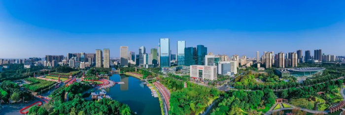 △而今，已十分现代化的佛山城市景观。王伟楠/摄