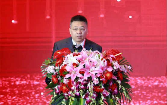 　　中国农业大学吴文学教授宣讲《奶牛场生物安全管理规范》