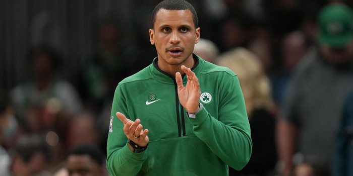 更衣室管理能力赢得球员信任