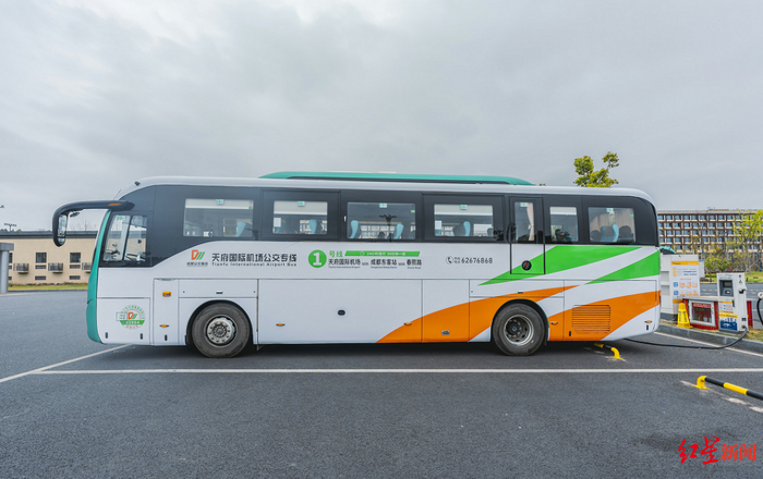 ▲天府国际机场专线客车