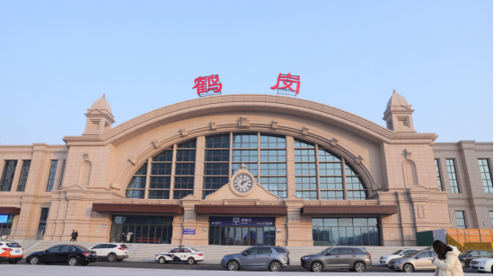 　　▲ 新业态、新模式，给鹤岗的年轻人带来了更多发展机会。（摄影/李鸣）