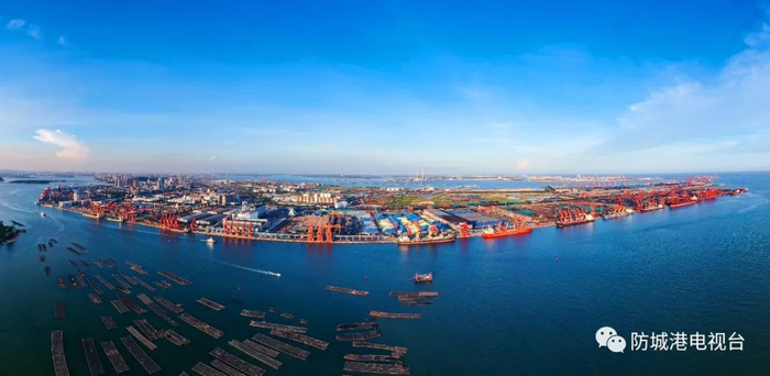 ▲防城港码头（韦峻峰 供图）