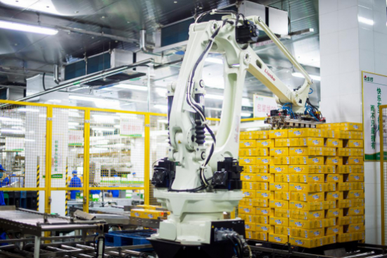 　　金锣自动化生产车间