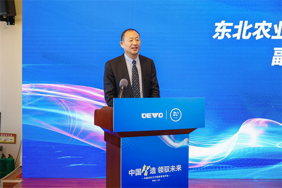 　　东北农业大学副校长李伟凯