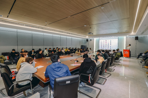 3月16日，多多跨境业务的活动现场吸引了50多家织里童装商家。（摄影 李扬）