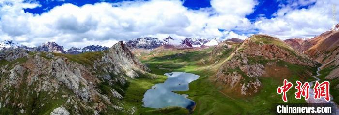 图为夏季的索布查叶区域。（资料图）治多县委宣传部供图