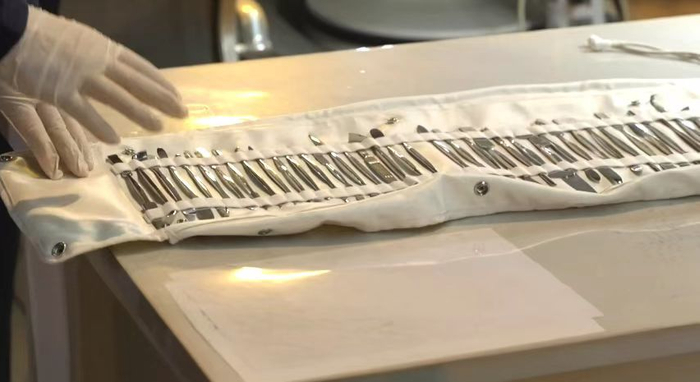 （图为兵马俑修复所用刀具）