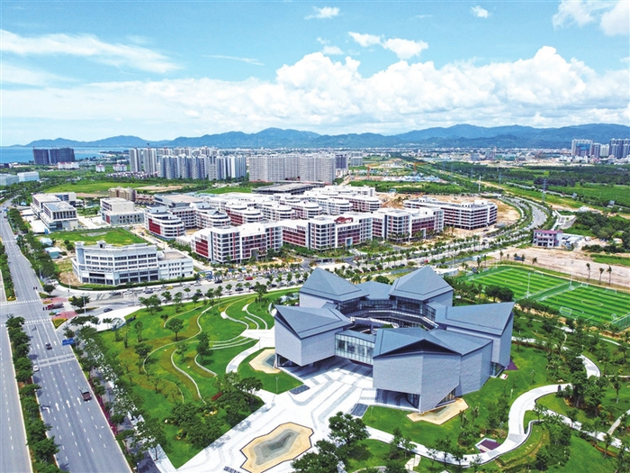 三亚崖州湾科技城发展日新月异。三亚日报记者 李学仕 摄