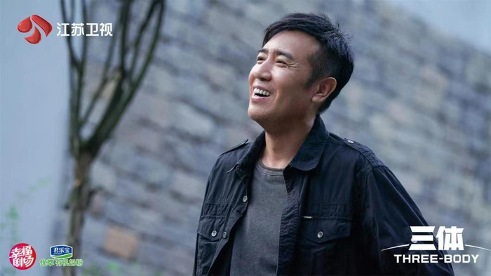 史强身上有很强的反差感。